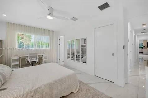 1001 Diplomat Parkway Hallandale Beach FL 33009