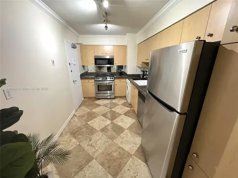 9195 Collins Avenue Surfside FL 33154