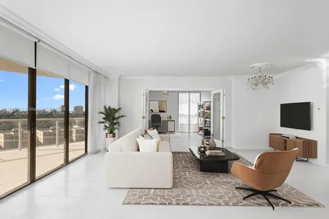 19500 Turnberry Way Aventura FL 33180