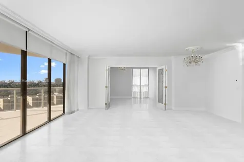 19500 Turnberry Way Aventura FL 33180