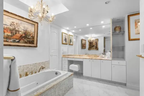 19500 Turnberry Way Aventura FL 33180