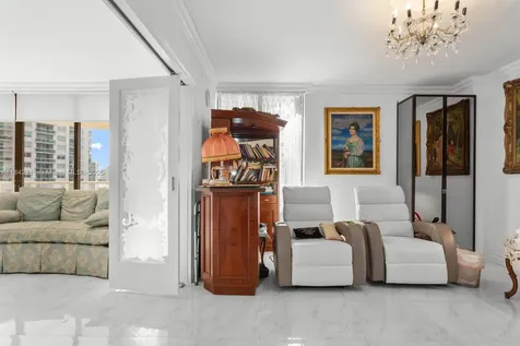 19500 Turnberry Way Aventura FL 33180