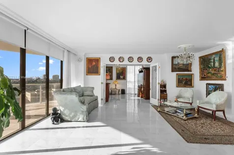 19500 Turnberry Way Aventura FL 33180