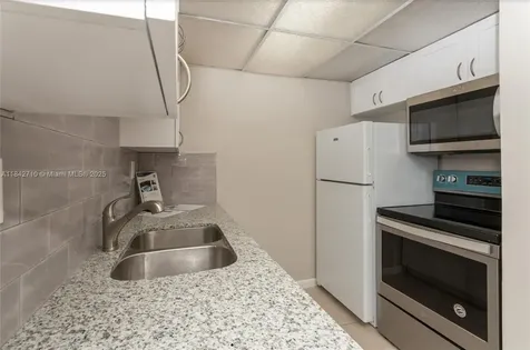 2145 Pierce Street Hollywood FL 33020