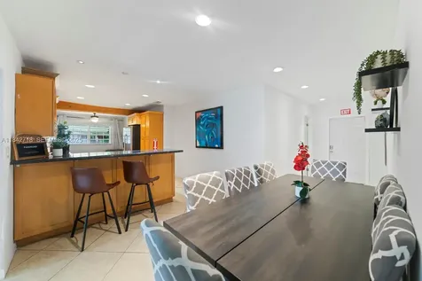 2708 Cleveland Street Hollywood FL 33020