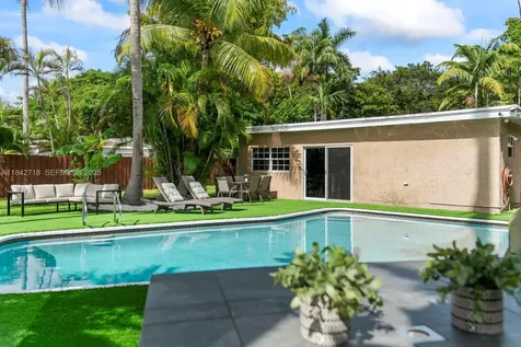 2708 Cleveland Street Hollywood FL 33020