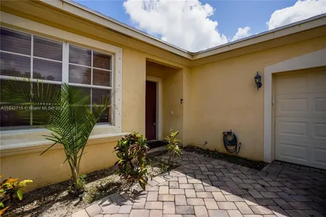 5845 Gypsum Place West Palm Beach FL 33413