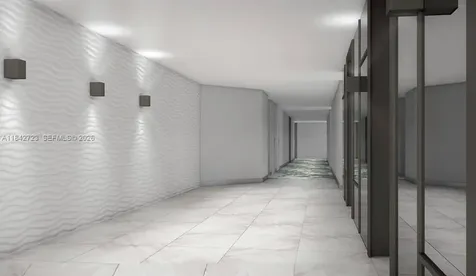 2555 Collins Avenue Miami Beach FL 33140