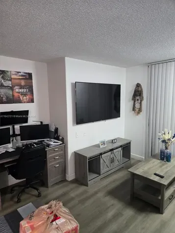 16450 NW 2nd Avenue Miami FL 33169
