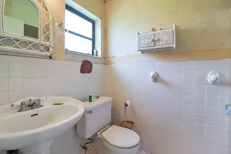 13805 SW 52nd Street Miami FL 33175