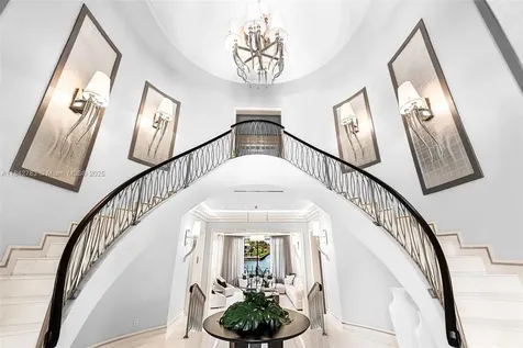 498 N Parkway Parkway Golden Beach FL 33160