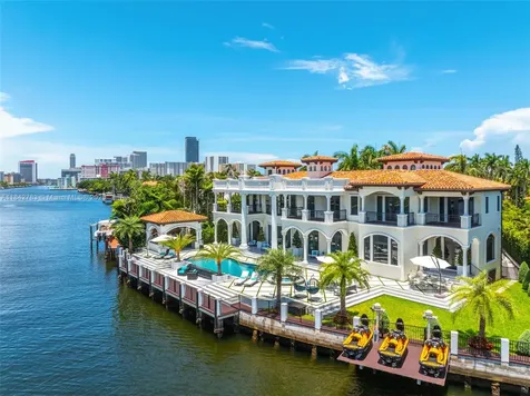 498 N Parkway Parkway Golden Beach FL 33160