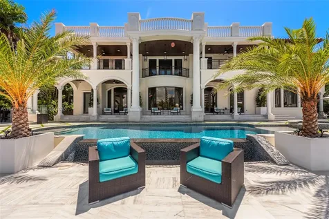 498 N Parkway Parkway Golden Beach FL 33160