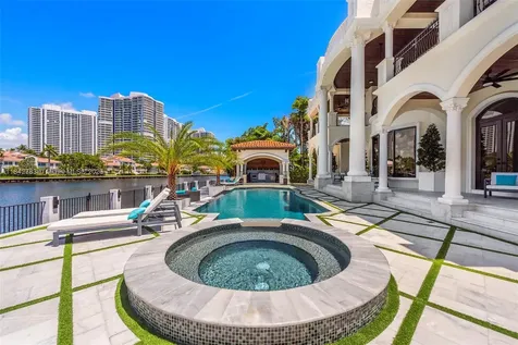 498 N Parkway Parkway Golden Beach FL 33160