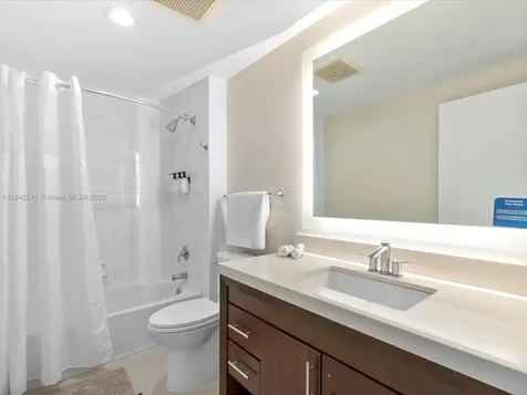 17375 Collins Avenue Sunny Isles Beach FL 33160