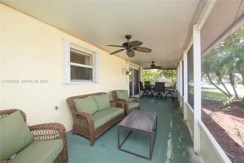 460 SE 24th Drive Homestead FL 33033