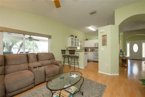 460 SE 24th Drive Homestead FL 33033