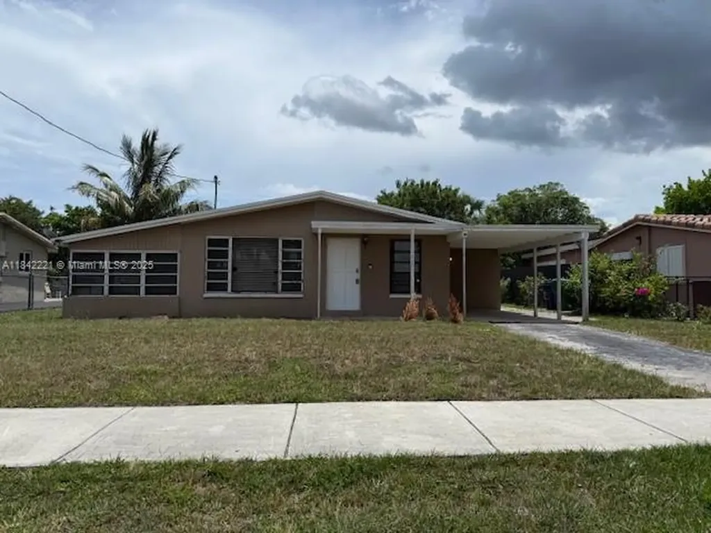 3480 NW 17th Street Lauderhill FL 33311