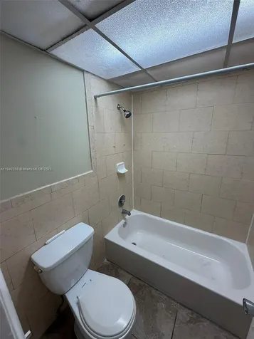 6930 Miami Gardens Drive Hialeah FL 33015