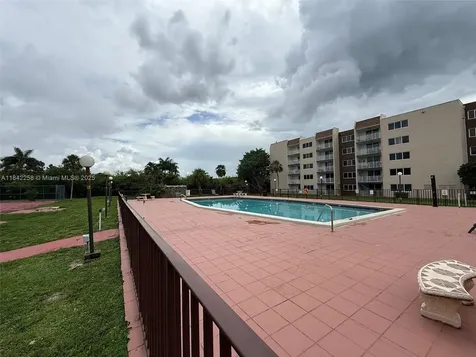 6930 Miami Gardens Drive Hialeah FL 33015