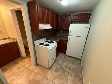 6930 Miami Gardens Drive Hialeah FL 33015