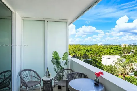 4391 Collins Avenue Miami Beach FL 33140