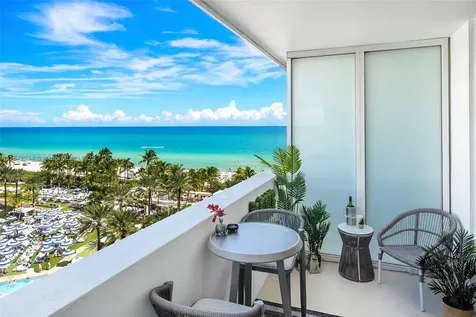 4391 Collins Avenue Miami Beach FL 33140