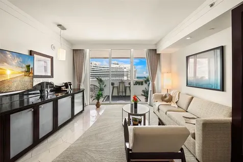 4391 Collins Avenue Miami Beach FL 33140