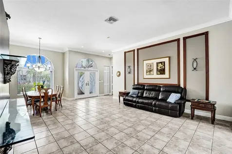 10828 NW 5th Street Plantation FL 33324