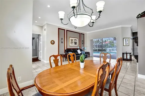 10828 NW 5th Street Plantation FL 33324