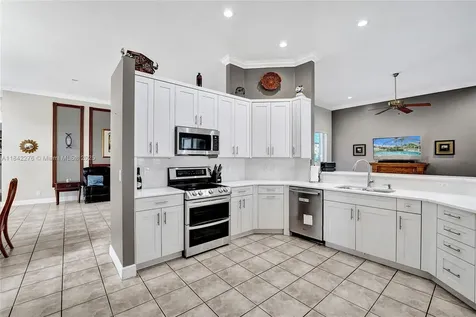 10828 NW 5th Street Plantation FL 33324