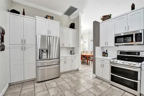 10828 NW 5th Street Plantation FL 33324