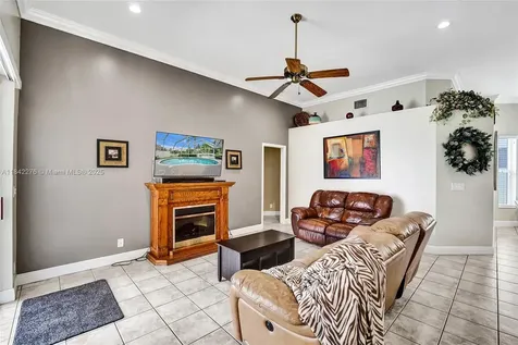 10828 NW 5th Street Plantation FL 33324