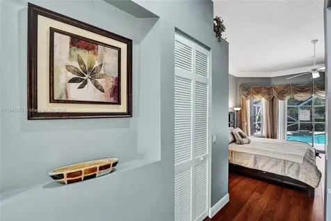 10828 NW 5th Street Plantation FL 33324