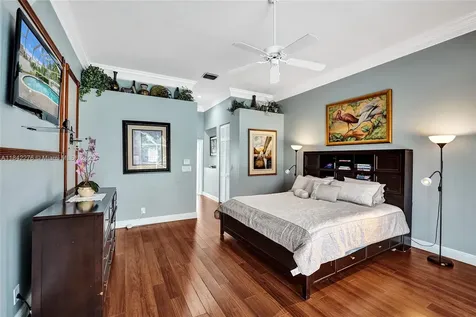 10828 NW 5th Street Plantation FL 33324