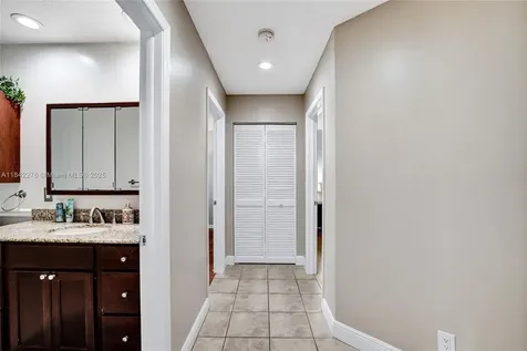10828 NW 5th Street Plantation FL 33324