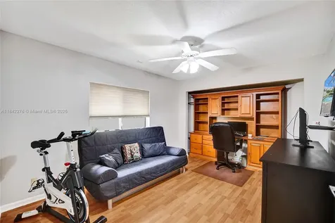 10828 NW 5th Street Plantation FL 33324