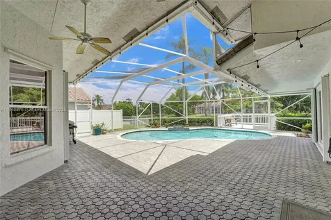 10828 NW 5th Street Plantation FL 33324