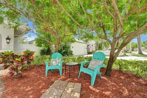 10828 NW 5th Street Plantation FL 33324