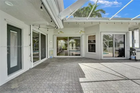 10828 NW 5th Street Plantation FL 33324