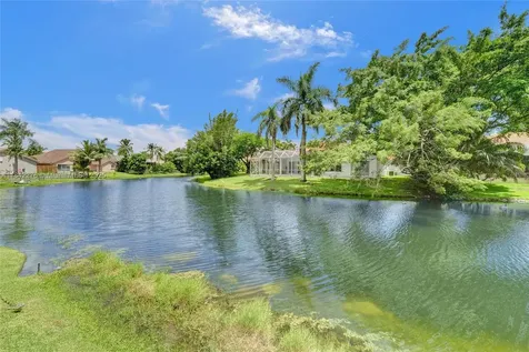10828 NW 5th Street Plantation FL 33324