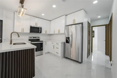 301 W 30th Street Hialeah FL 33012