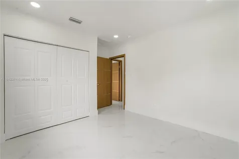 301 W 30th Street Hialeah FL 33012