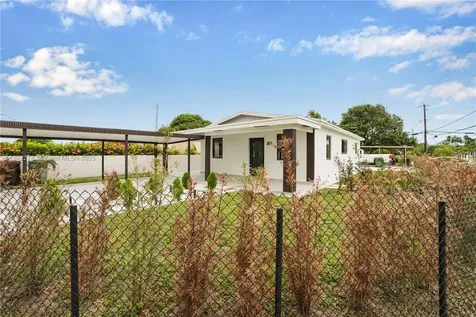 301 W 30th Street Hialeah FL 33012