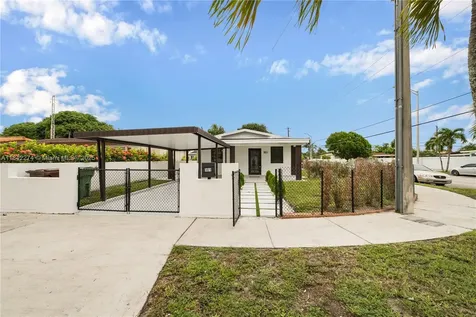 301 W 30th Street Hialeah FL 33012