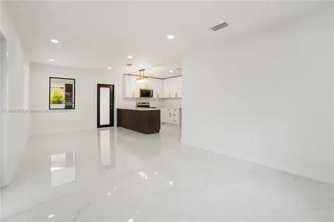 301 W 30th Street Hialeah FL 33012