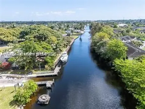 3309 SW 16th Street Fort Lauderdale FL 33312