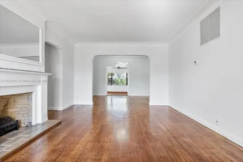 8826 Emerson Avenue Surfside FL 33154