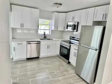 2600 NE 8th Avenue Pompano Beach FL 33064