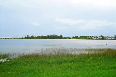 2268 NW 208th Way Pembroke Pines FL 33029